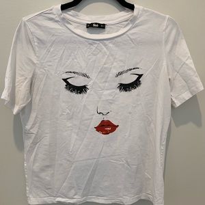 White graphic t